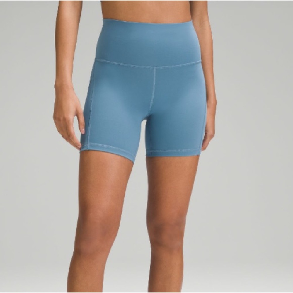 Wunder Train High-Rise Short with Pockets 6"